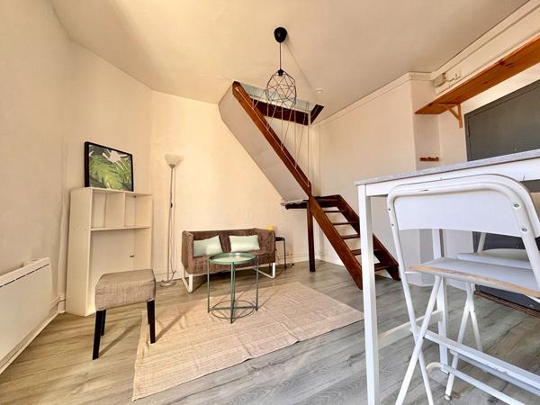 LOCATION MEUBLEE – T2 en duplex