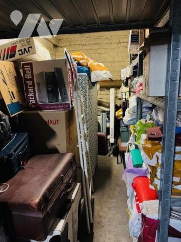 NEUILLY SUR SEINE - AVENUE SAINTE FOY - BOX A MOTO OU ARCHIVE