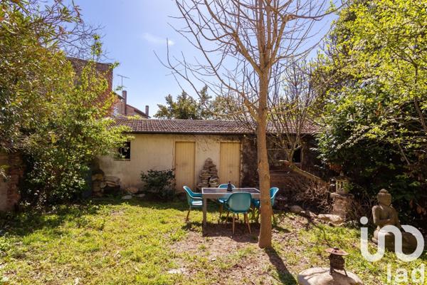 Maison 12 pièces de 240 m² à Montauban (82000)