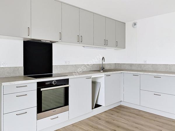 A vendre - ANGERS - Secteur Terra Botanica / CHU - Appartement T3 récent avec balcon, parking et cave