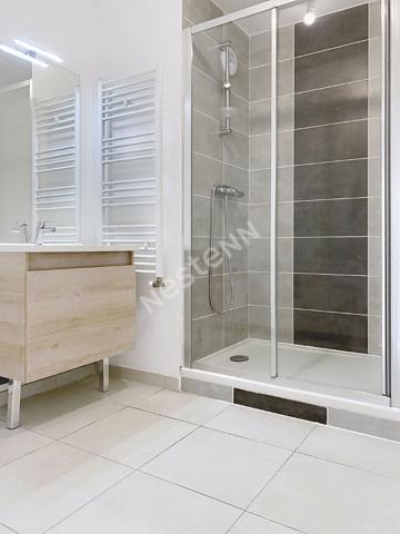 A vendre - ANGERS - Secteur Terra Botanica / CHU - Appartement T3 récent avec balcon, parking et cave