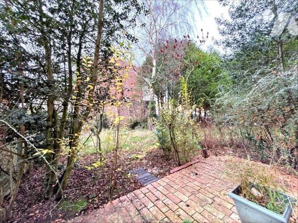 Hazebrouck ? Maison bel-étage 

À découvrir sans tarder ! Située à Hazebrouck, dans un enviro...