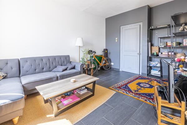 Montpellier (34000) APPARTEMENT - BORDURE ECUSSON