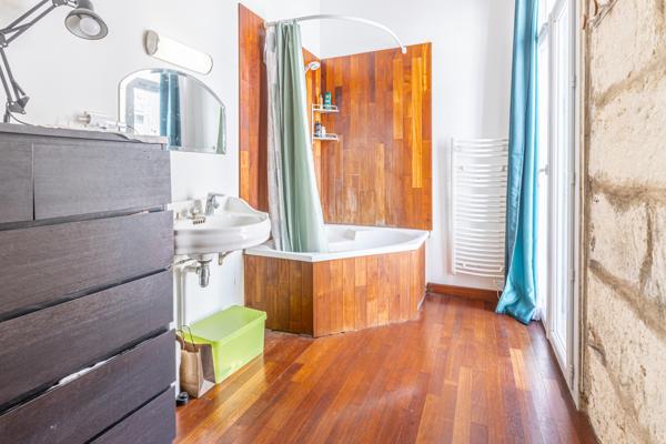 Montpellier (34000) APPARTEMENT - BORDURE ECUSSON