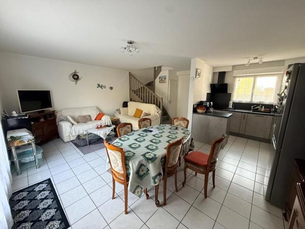 ST SAVIN MAISON 2 CHAMBRES Saint-Savin (33920)