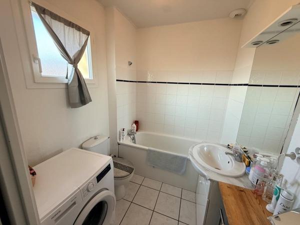 ST SAVIN MAISON 2 CHAMBRES Saint-Savin (33920)