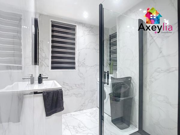 Mably (42300) A VENDRE - MABLY - MAISON AVEC TROIS CHAMBRES, APPARTEMENT INDÉPENDANT ET TERRAIN CONSTRUCTIBLE