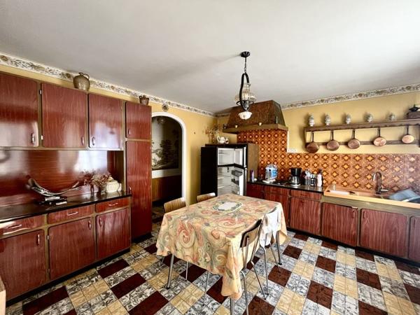 Immeuble à vendre 250 000 € Sainte-Maure-de-Touraine 303 m² DPE F