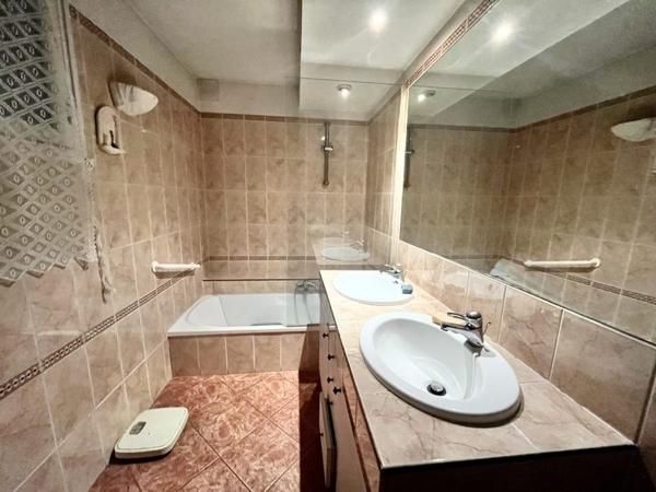 Immeuble à vendre 250 000 € Sainte-Maure-de-Touraine 303 m² DPE F