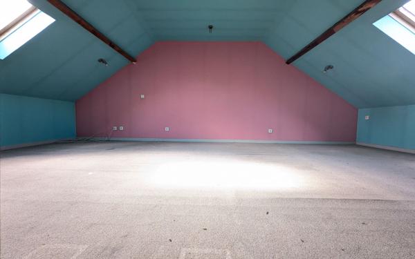 Maison à vendre    3 pièces • 145 m2 Saint-Quentin