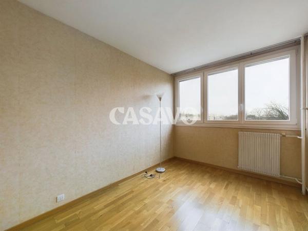 Vente Appartement 3 pièces de 65m² - 95000 Cergy