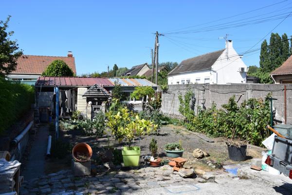 Maison de ville rénovée avec garage