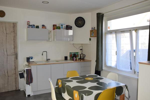 Maison de ville rénovée avec garage