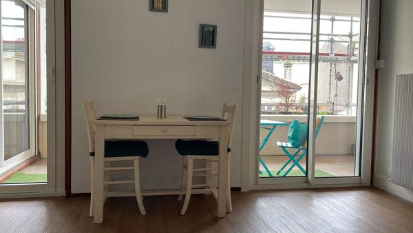 Appartement Bordeaux 2 pièce(s) 49.86 m2 , Bordeaux
