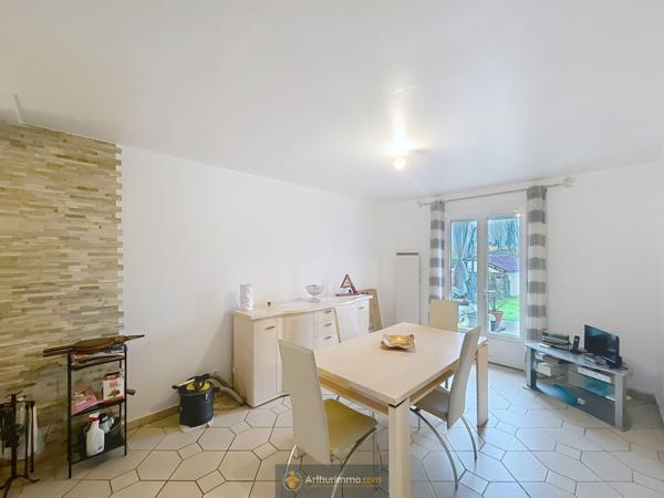 Crécy-la-Chapelle (77580) Maison Plain-Pied, 3 Chambres 110 m², Terrain 1015 m² DPE : D