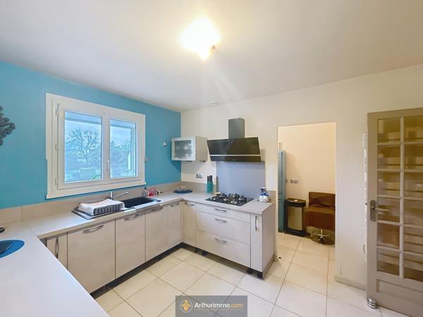 Crécy-la-Chapelle (77580) Maison Plain-Pied, 3 Chambres 110 m², Terrain 1015 m² DPE : D