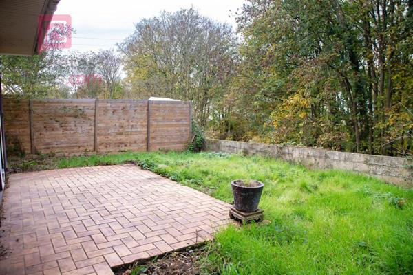 Maison calme dans voie sans issue, env. arboré