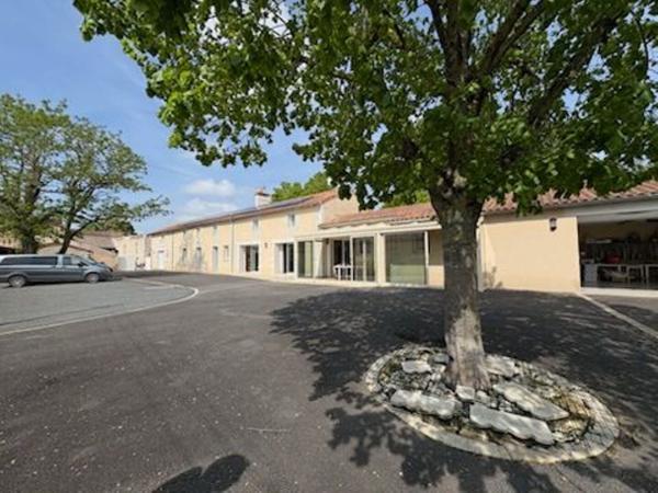 86380 SAINT MARTIN LA PALLU Maison Saint Martin La Pallu 8 pièce(s)