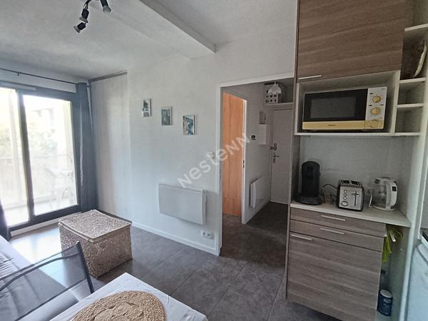 Six-fours les plages La Coudoulière. Appartement T2 de 23,75m² avec loggia de 7m² + place de parking