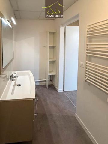 Immeuble de rapport – Centre-ville de Cerizay (79140)