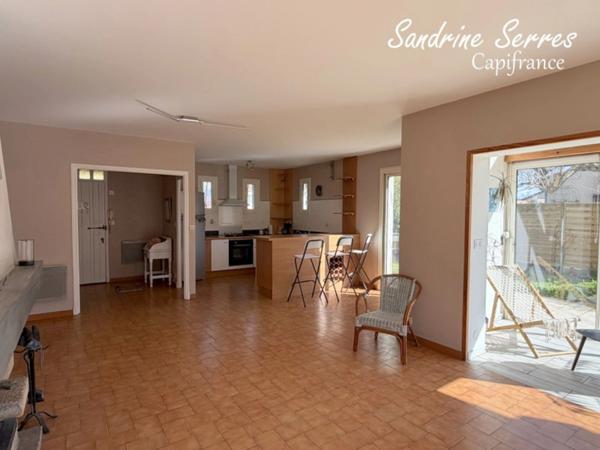 Maison plain-pied 114 m2 environ - 4 chambres - terrain 575 m2 - proche Limoux