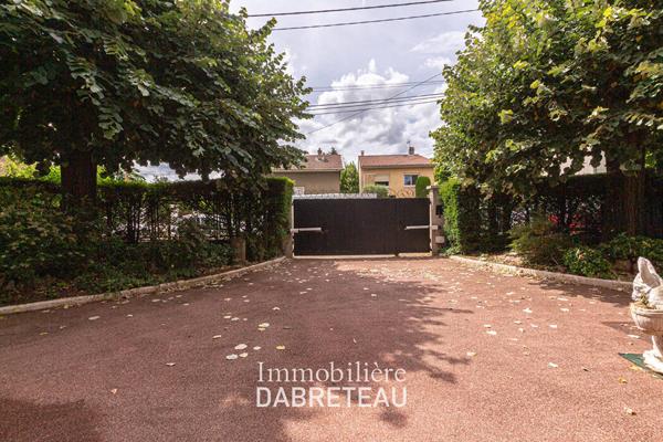 Maison - 246 m² - 5 chambres