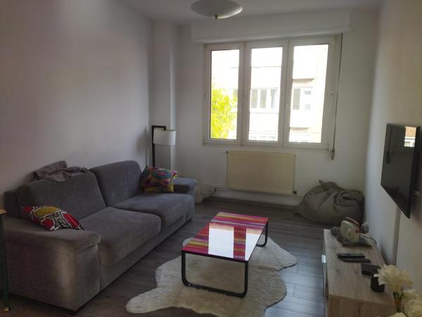 Appartement
                                                                                                                                                                                                                                                                                                                        4 pièce(s)                                                                                                                                                                                                          2 chambre(s)                                                                                                                                                                                                          72  m²