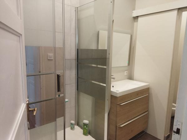 Appartement
                                                                                                                                                                                                                                                                                                                        4 pièce(s)                                                                                                                                                                                                          2 chambre(s)                                                                                                                                                                                                          72  m²