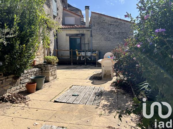 Maison à vendre 11 pièces 237 m² Courcôme