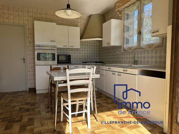 Maison 2 ch,100 m², sous-sol total, terrain de 1430 m²