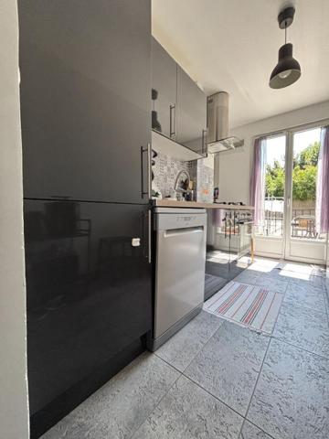 Le Coup de Coeur à Noisy-le-Sec ! F2 Rénové avec Terrasse ensoleillée & Parking