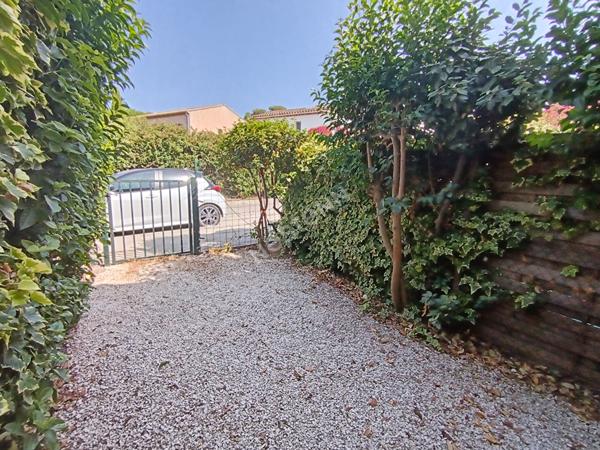 La Seyne sur mer Mar Vivo, villa club de 32 m² en duplex avec jardinet et parking privatif