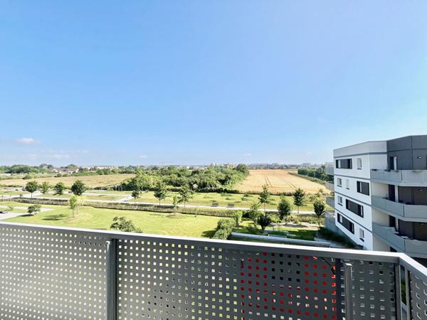 A VENDRE appartement vendu libre à Fleury Sur Orne 2 pièce(s) 42.19 m2 - terrasse - vue dégagée - terrasse- cave - parking