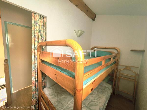 Rare sur le secteur, proche plage,  MAZET de 35m2 - 2 chambres, avec jardin privatif, terrasse et double parking privatif - CAVALAIRE SUR MER