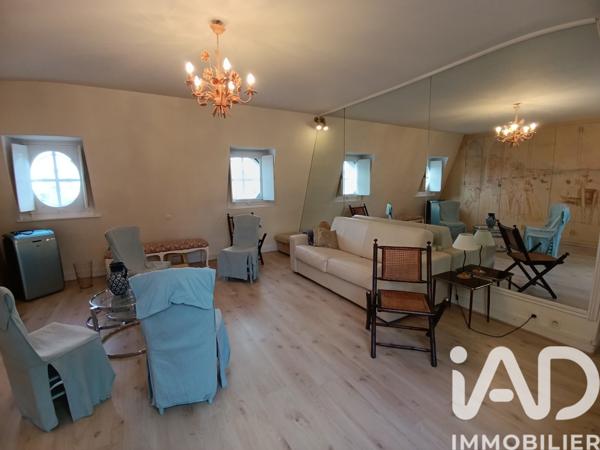 Location studio 33 m² Paris 8