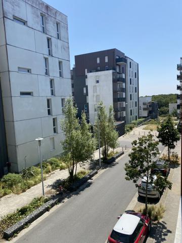 SAINT NAZAIRE OUEST QUARTIER VECQUERIE  T1 BIS  DANS RESIDEN