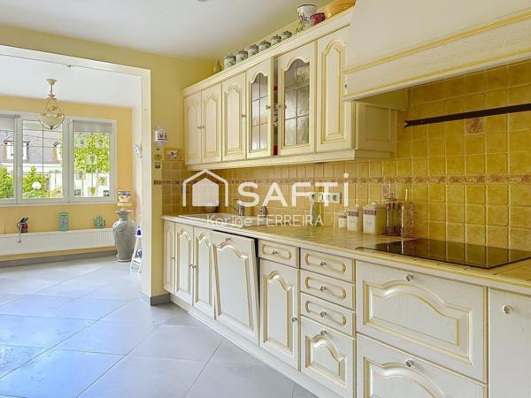 Villecresnes centre ville – Maison familiale 4 chambres, jardin, sous-sol total & dépendance