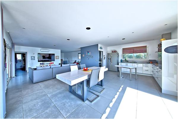 Maison à SOLARO, 20240 - 7 pièces 250m²