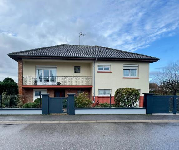 Charmant pavillon indépendant de 140 m² avec sous-sol et jardin arboré
