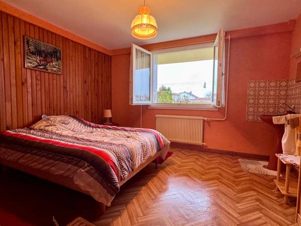 Charmant pavillon indépendant de 140 m² avec sous-sol et jardin arboré