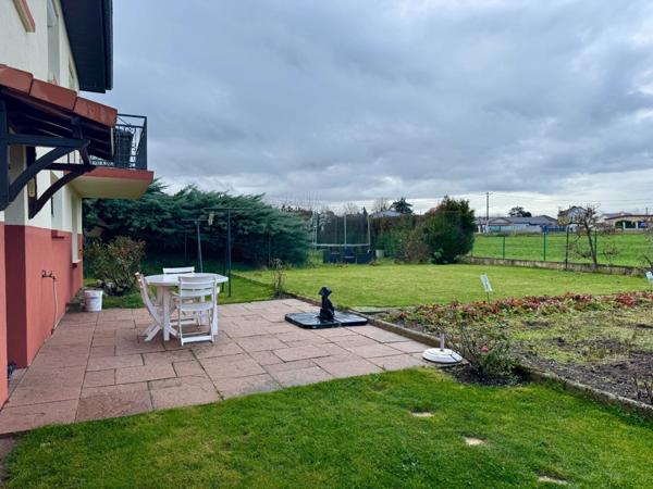 Charmant pavillon indépendant de 140 m² avec sous-sol et jardin arboré