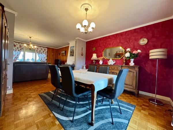 Charmant pavillon indépendant de 140 m² avec sous-sol et jardin arboré