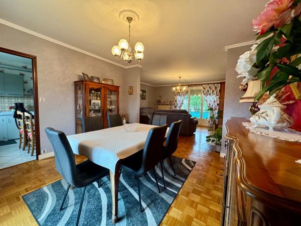 Charmant pavillon indépendant de 140 m² avec sous-sol et jardin arboré