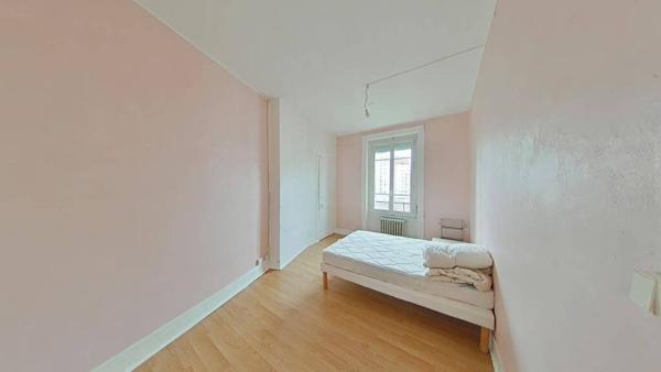 GRAND F2 MEUBLE de 57,47 m²