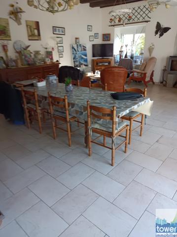 Longère en pierres au grand potentiel