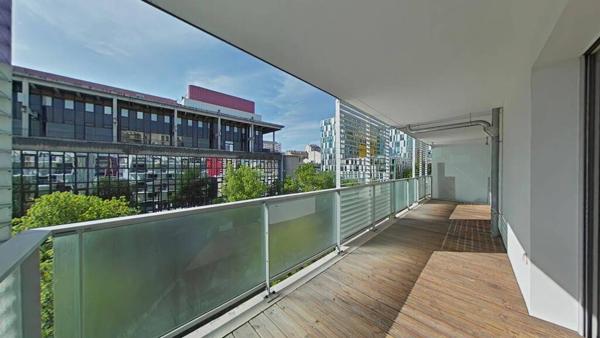 F3 avec terrasse et garage à proximité de la gare