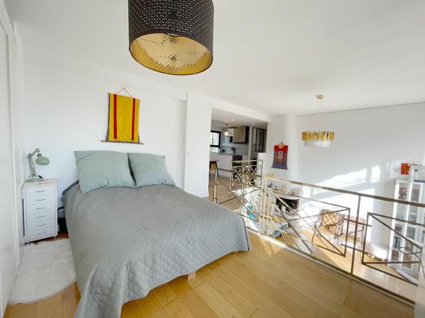 Versailles (78000) VERSAILLES CLAGNY MONTREUIL - SUPERBE DUPLEX de 68m2 utiles - BALCON - VUE sur le PARC PARTAGE de la RESIDENCE