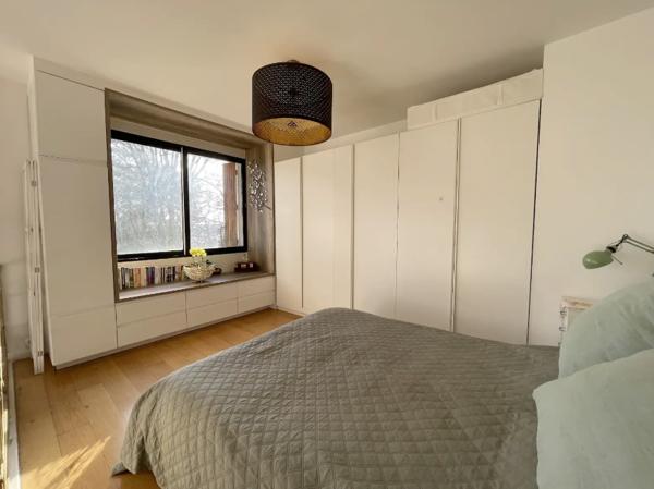 Versailles (78000) VERSAILLES CLAGNY MONTREUIL - SUPERBE DUPLEX de 68m2 utiles - BALCON - VUE sur le PARC PARTAGE de la RESIDENCE