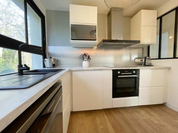 Versailles (78000) VERSAILLES CLAGNY MONTREUIL - SUPERBE DUPLEX de 68m2 utiles - BALCON - VUE sur le PARC PARTAGE de la RESIDENCE