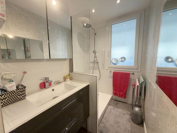 HYERES - Appartement T4 de 120 m² - Terrasse - Garage